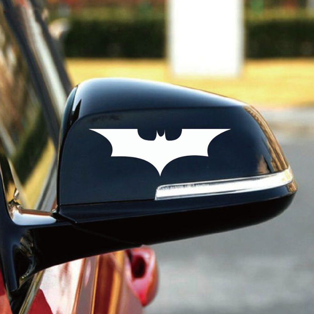 Y2HQWL บุคลิกภาพ Luminous Batman ตลก SUV อุปกรณ์เสริมภายนอกรถไฟท้ายสติกเกอร์คาร์บอนสติ๊กเกอร์ไฟเบอร์สติ๊กเกอร์สะท้อนแสง
