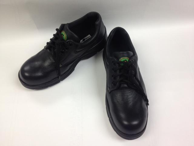 ดูภาพ รองเท้าเซฟตี้ Safety shoe หัวเหล็กแบบหุ้มส้น พื้น PU รุ่น A หนังวัวแท้ 100% ไซส์ 35-45 เพิ่มเติม รองเท้าเซฟตี้ Safety shoe หัวเหล็กแบบหุ้มส้น พื้น PU รุ่น A หนังวัวแท้ 100% ไซส์ 35-45