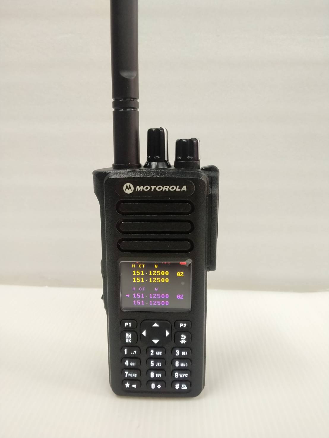 วิทยุสื่อสาร Motorola รุ่น GP-8668   ความถี่ 136-174MHz แสตนบาย 2ช่อง หน้าจอโชว์ 4 บรรทัด กำลังส่ง 10วัตน์+