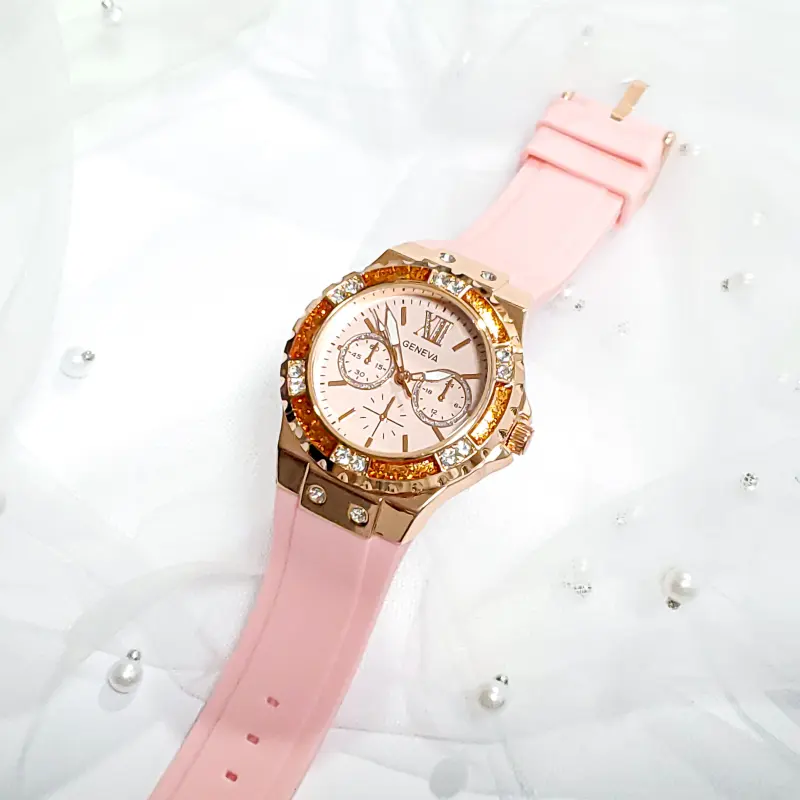 ภาพสินค้านาฬิกา Geneva สไตล์ปู ไปรยา อินเทรนด์สุดๆ สายเรซิน นาฬิกาข้อมือผู้หญิง มาใหม่ล่าสุด พร้อมกล่อง จากร้าน Minutemore บน Lazada ภาพที่ 5