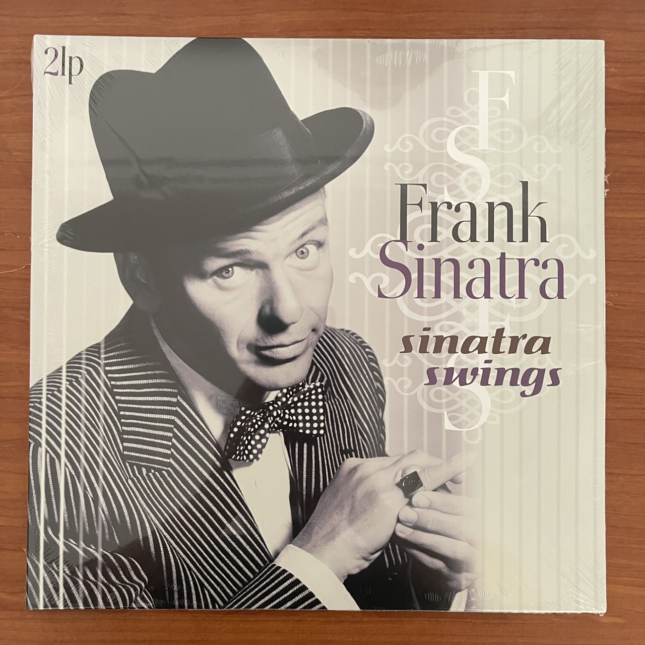 แผ่นเสียง Frank Sinatra -Sinatra Swings 2lp Made in eu แผ่นเสียงใหม่ ซีล
