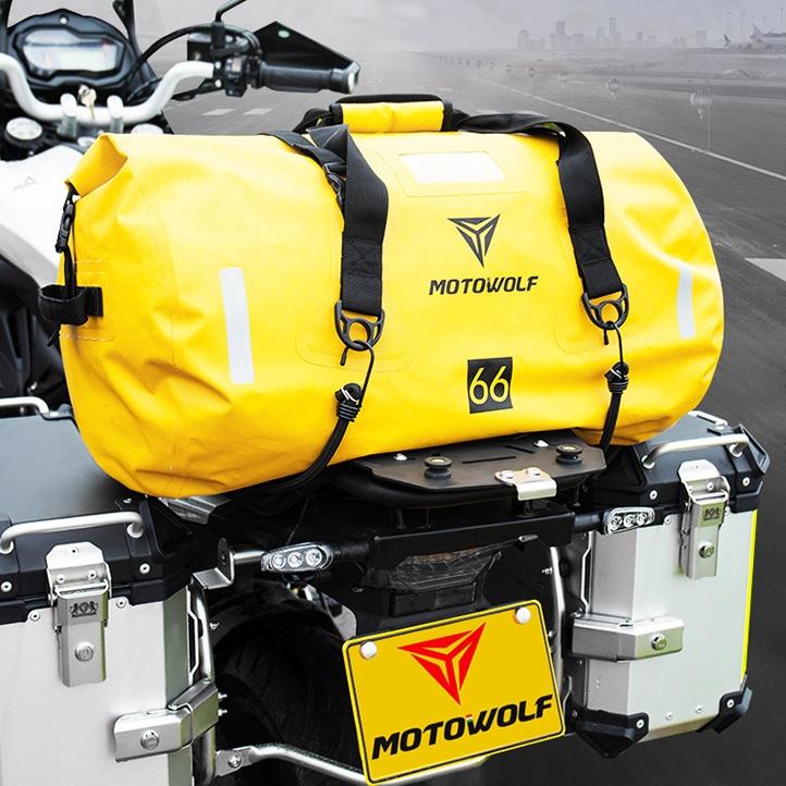 กระเป๋าติดท้ายมอเตอร์ไซค์กันน้ำ MOTOWOLF กระเป๋ากันน้ำสำหรับนักเดินทาง  มีให้เลือก 2สี 2ขนาด 66ลิตร และ40ลิตร