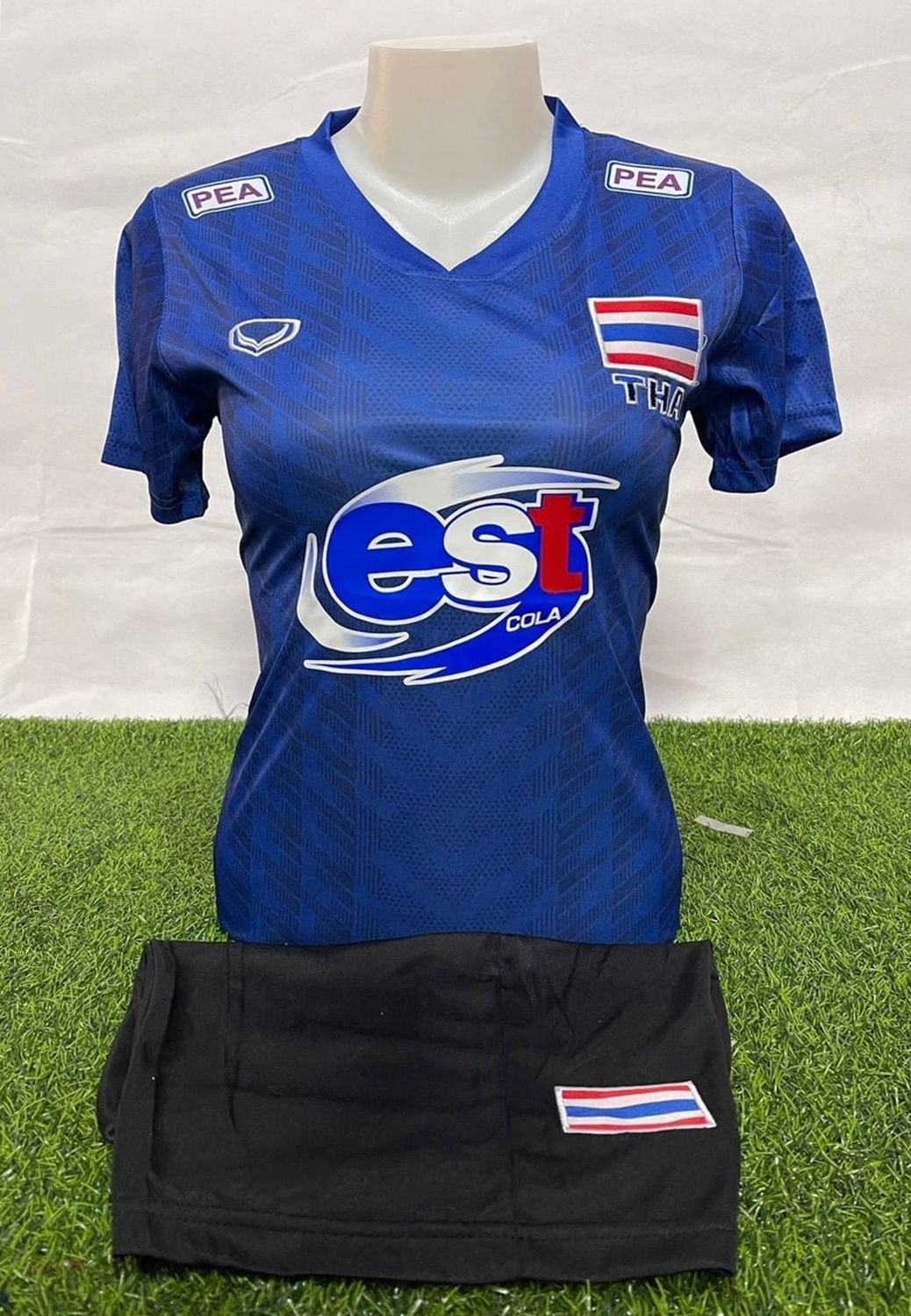 เสื้อวอลเลย์บอลหญิงทีมชาติไทย 2021-22 รอบอก M32 L34 XL36 นิ้ว รูปถ่ายจากสินค้าจริง