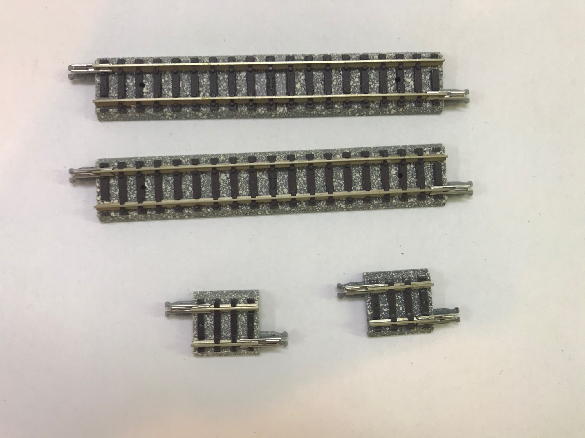 Tomix  N Scale Grey 72.5 and 18.5 mm Straight track 4 pcs – N Scale