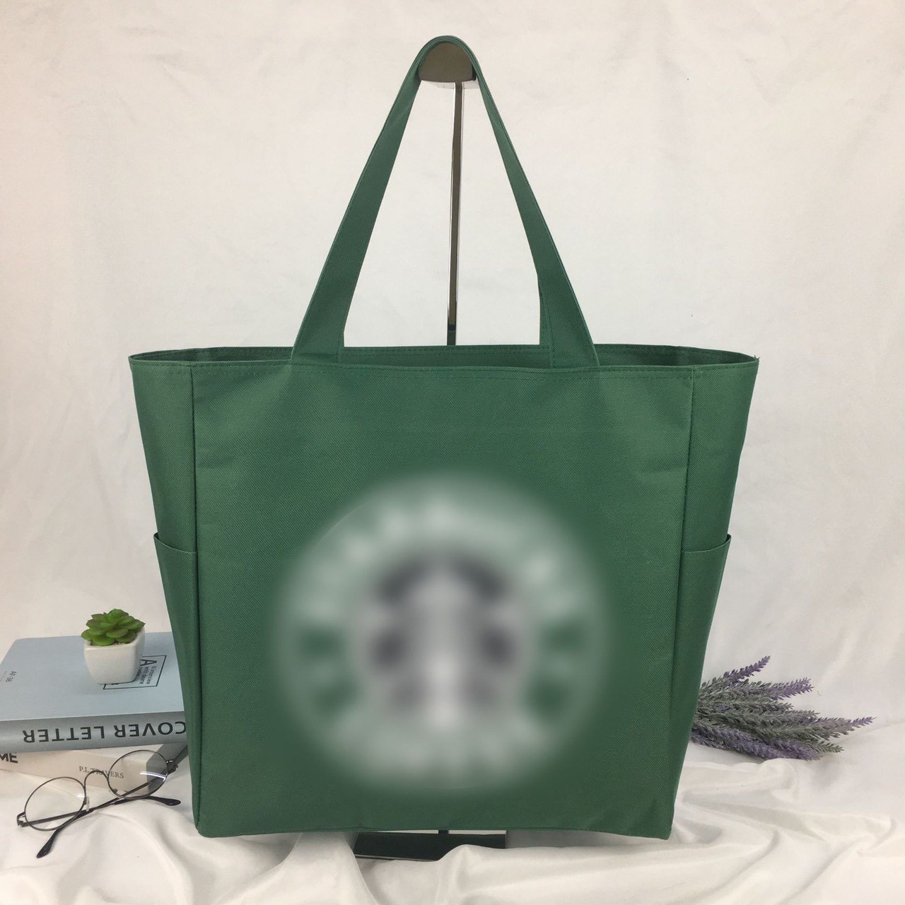 Starbucks สีเขียว กระเป๋าสะพายข้าง ถุงผ้าน่ารัก ถุงผ้าใส่ของ ถุงผ้าช็อปปิ้ง ถุงผ้ากันน้ำ ถุงผ้าแฟชั่น ถุงผ้ามีซิป  กระเป๋าถือ