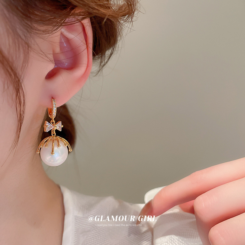 Zirconia pearl bow fashion earrings for women