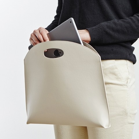 Aesthetic Appeal Bags | กระเป๋าทำงานใส่ MacBook 13” , iPad 12.9
