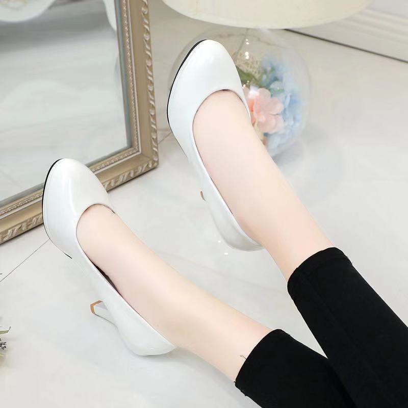 พร้อมส่ง!รองเท้าส้นสูง ทรงคัทชูหัวกลม รุ่นTP61