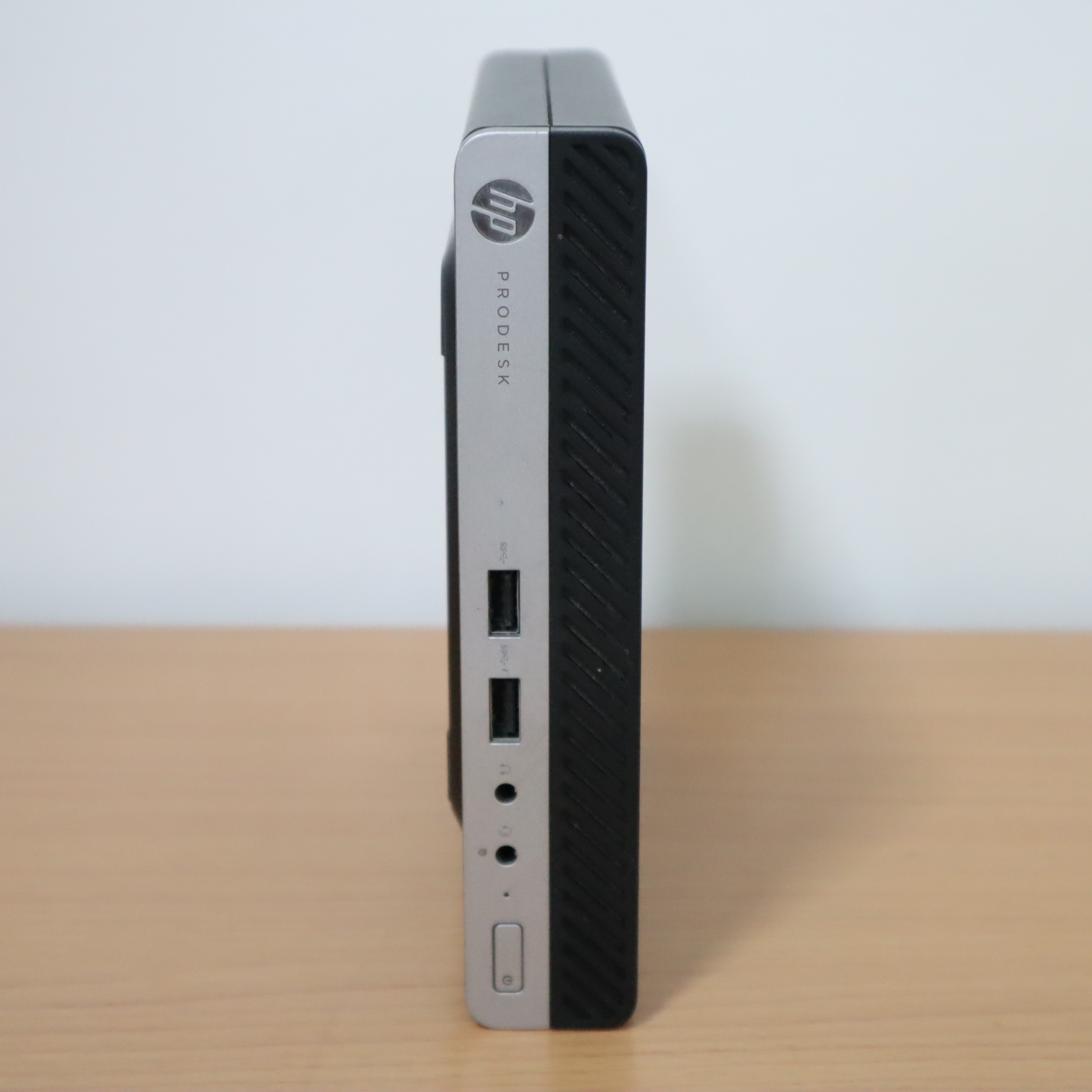 คอมพิวเตอร์ HP ProDesk 400 G3 Desktop Mini Intel Core i37100T 3.40 GHz Gen7 Ram DDR4 8GB HDD