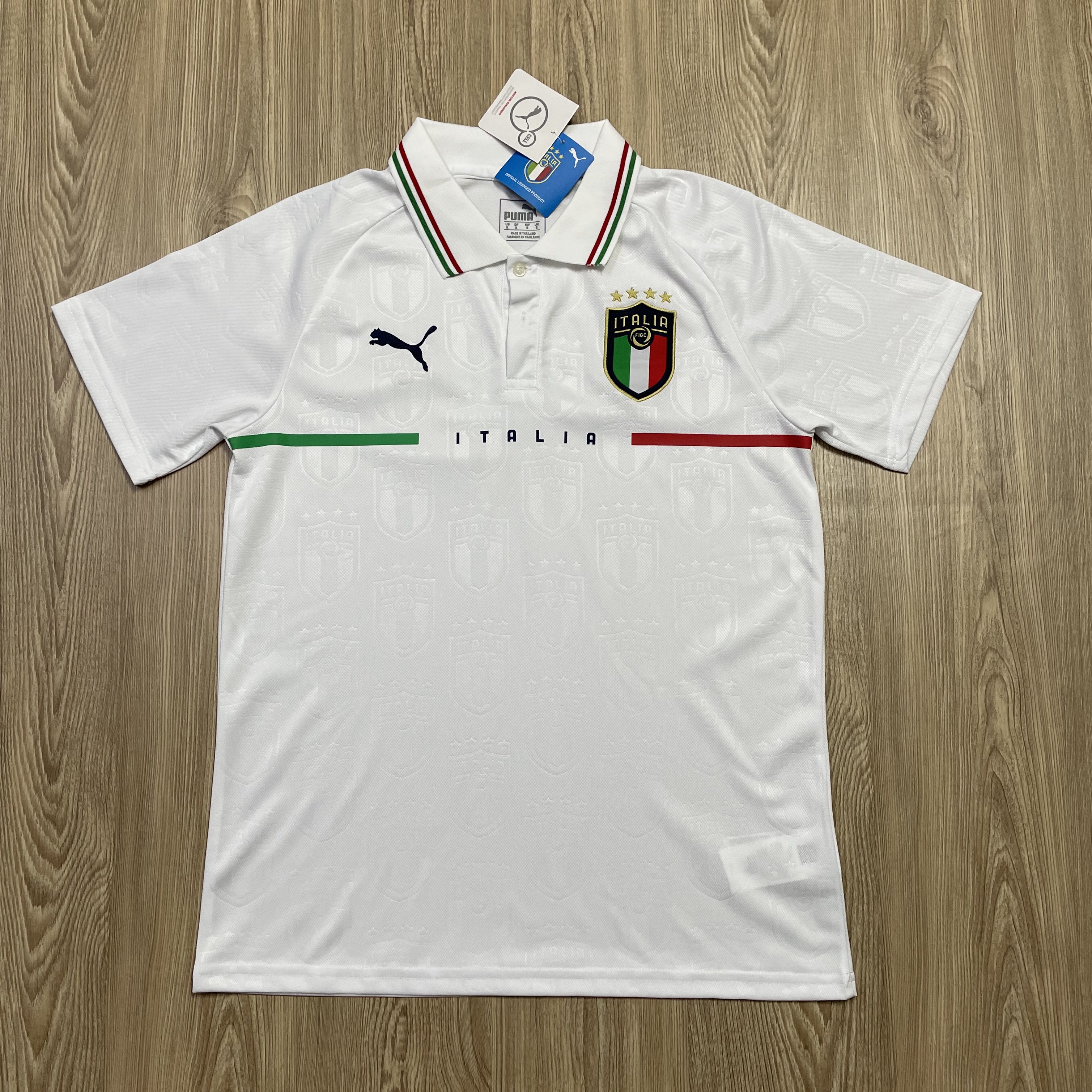 เสื้อทีมฟุตบอล เสื้อบอลผู้ใหญ่ เสื้อสโมสรทีม Italy ปี 22 เนื้อผ้าโพลีเอสเตอร์ งานดีมาก คุณภาพเกรด AAA