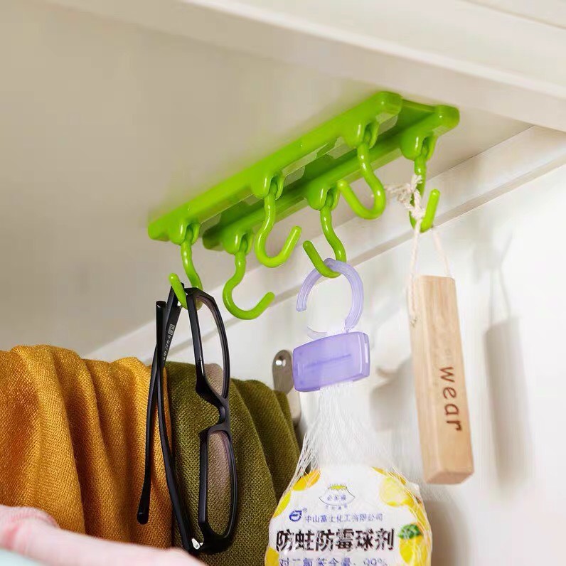 ที่แขวนผ้าเช็ดมือ ที่แขวน ตะขอแขวนของ ที่แขวนของ ใน ตู้เสื้อผ้า ชั้นวางของ ห้องครัว ห้องน้ำ ที่แขวนกระเป๋า ของใช้ในครัว