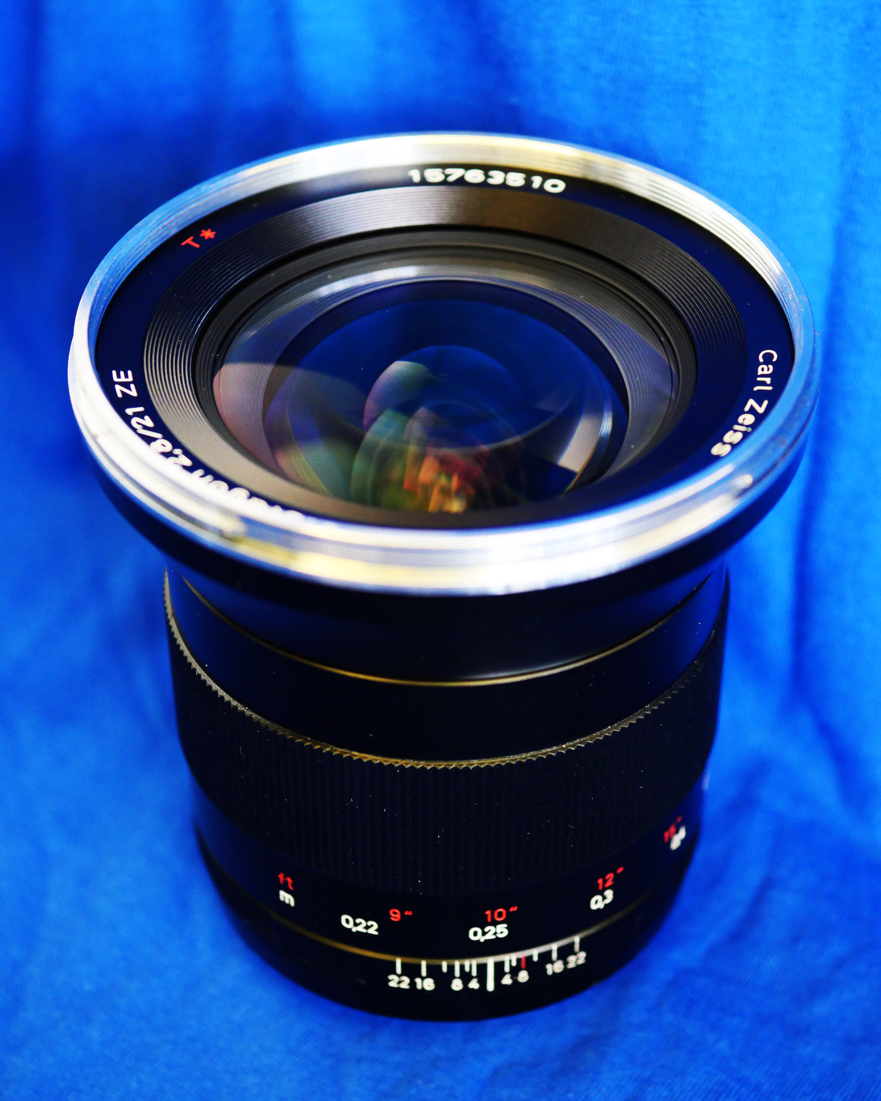 Carl Zeiss Distagon T* 21mm f/2.8 ZE Professional Lens for Canon