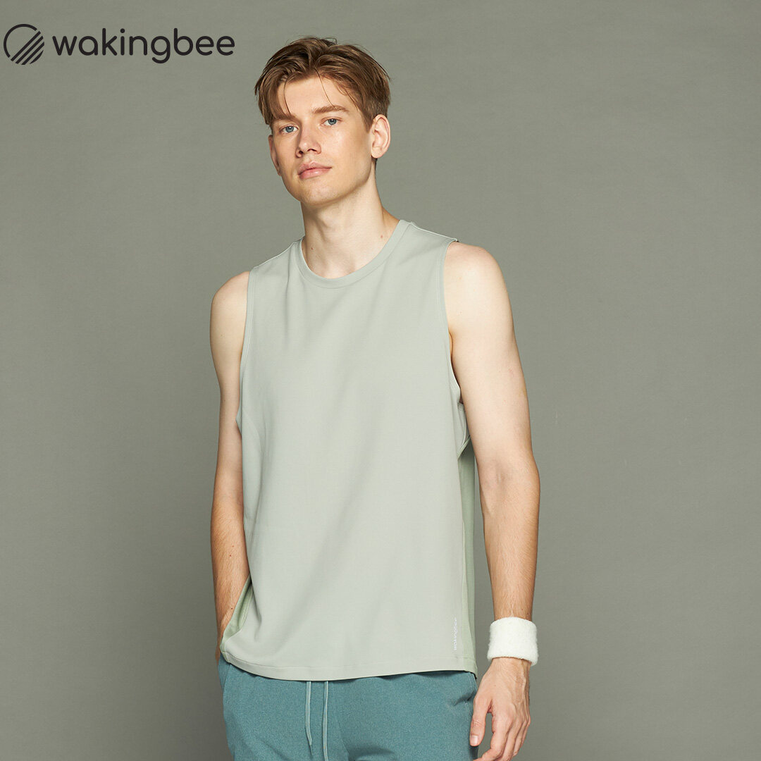 Wakingbee by Mark Kim Trainer Tank (Sage) เสื้อกล้ามออกกำลังกาย ของผู้ชาย  ผ้าพิเศษลดรอยเหงื่อ แห้งไว ทรงสวย มีตาข่ายระบายอากาศ