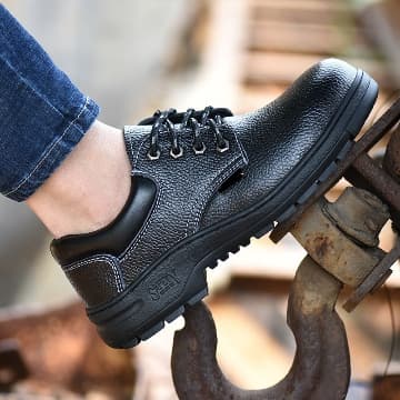 รองเท้าเซ็ฟตี้ รองเท้าหัวเหล็ก ป้องกันการแทงทะลุ กันแรงกระแทก รองเท้านิรภัย หนังหัวเหล็ก GM012
