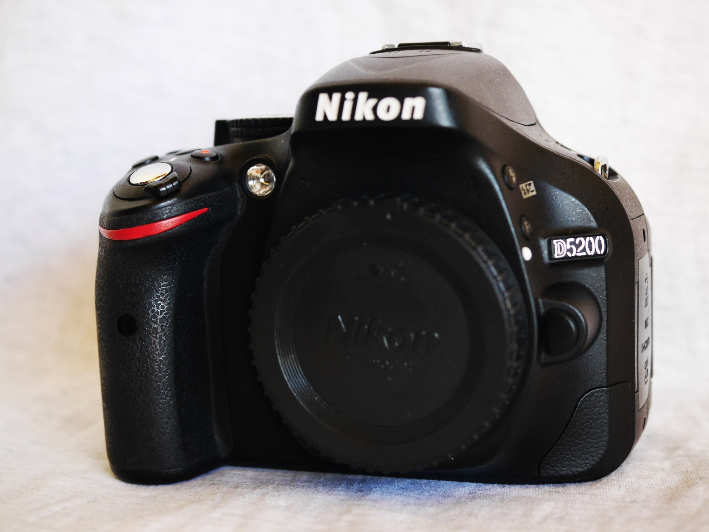Nikon D5200 24.1MP DSLR camera Black Body DX-Format CMOS ตัวกล้อง