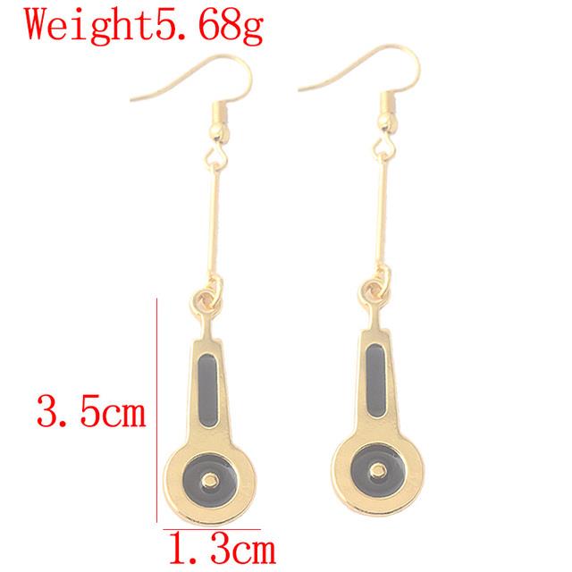 New Anime JoJo's Bizarre Adventure Cosplay Earrings Giorno