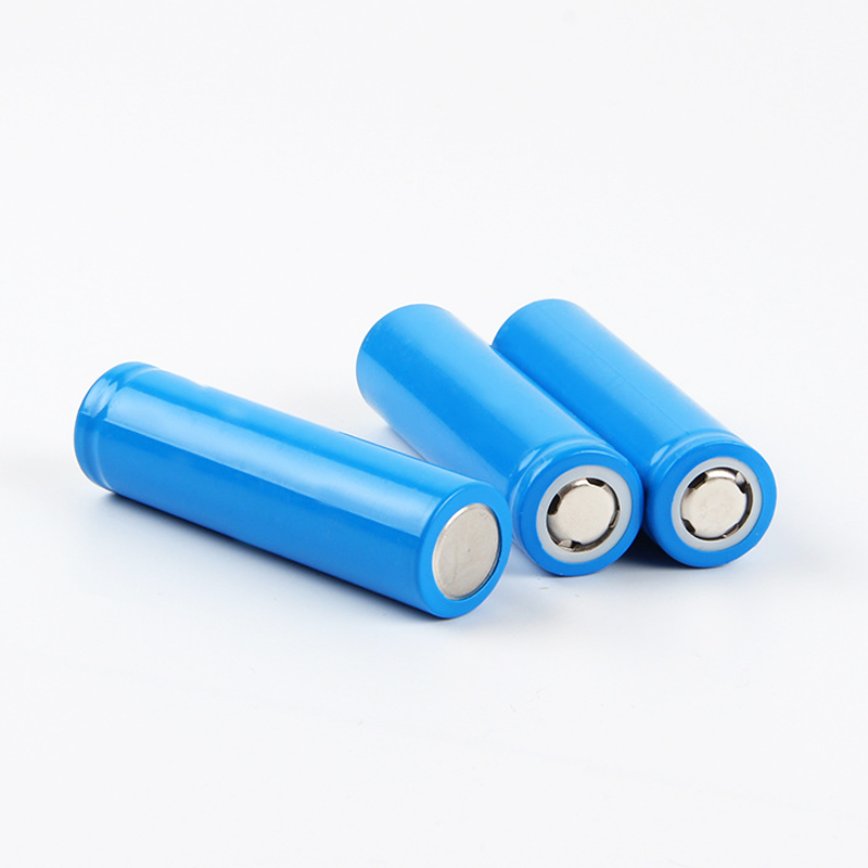 18650-3-7v-2600-mah-lithium-battery