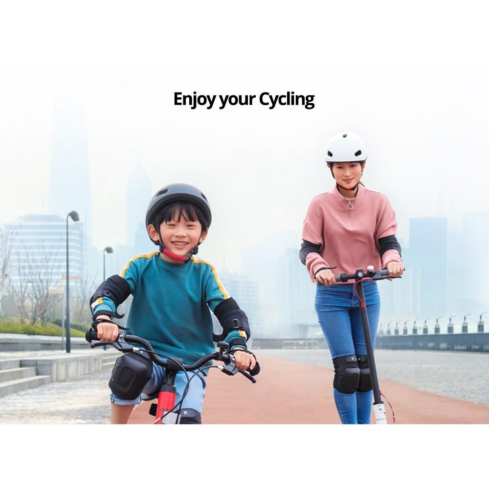 Xiaomi Commuter Helmet หมวกกันน็อคมี 2 ไซส์คือ S และ M หมวกกันน็อค หมวกกันน็อคเด็ก หมวกกันน็อคผู้ใหญ่ หมวกกันน็อค 3 กระดุม หมวกกันน็อคเต็มใบ หมวกกันน็อคครึ่งใบ ของแท้ Xiaomi Commuter Helmet หมวกกันน็อคมี 2 ไซส์คือ S และ M หมวกกันน็อค หมวกกันน็อคเด็ก หมวกกันน็อคผู้ใหญ่ หมวกกันน็อค 3 กระดุม หมวกกันน็อคเต็มใบ หมวกกันน็อคครึ่งใบ ของแท้