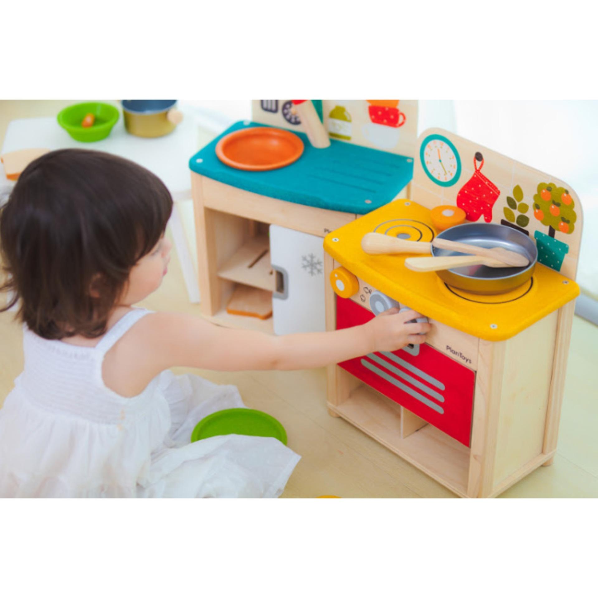 PlanToys ของเล่นไม้ Kitchen Set ชุดครัวมินิ เครื่องครัว เหมาะสำหรับเด็กอายุ 3 ขวบ ขึ้นไป