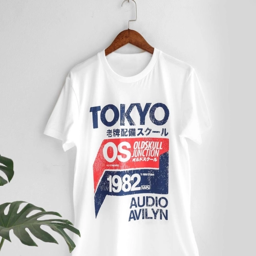 เสื้อยืดคอกลมเสื้อยืด ❤️❤️Oldskull สีขาว ลาย Tokyo 1982 Cotton100%แท้ สต๊อกในไทย พร้อมส่งภายใน 1 วัน[S-5XL]