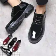 ภาพขนาดย่อของภาพหน้าปกสินค้าMen Leather Shoes Fashion Black Casual Shoesรองเท้าผู้ชายรองเท้าหนังชาย40รองเท้ารัดส้นไซส์ใหญ่ จากร้าน live homes บน Lazada