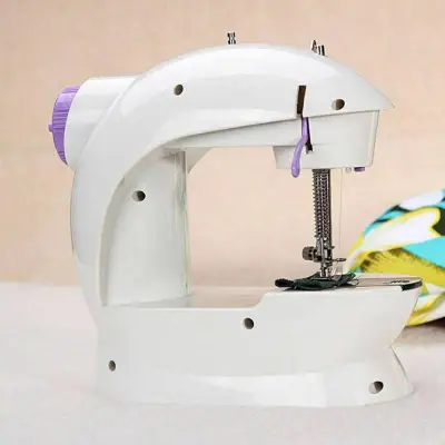 จักรเย็บผ้า Mini Sewing Machine จักรเย็บผ้าขนาดเล็ก จักรเย็บผ้าพกพา จักรเย็บผ้าไฟฟ้า ขนาดพกพา รุ่น SM-202A