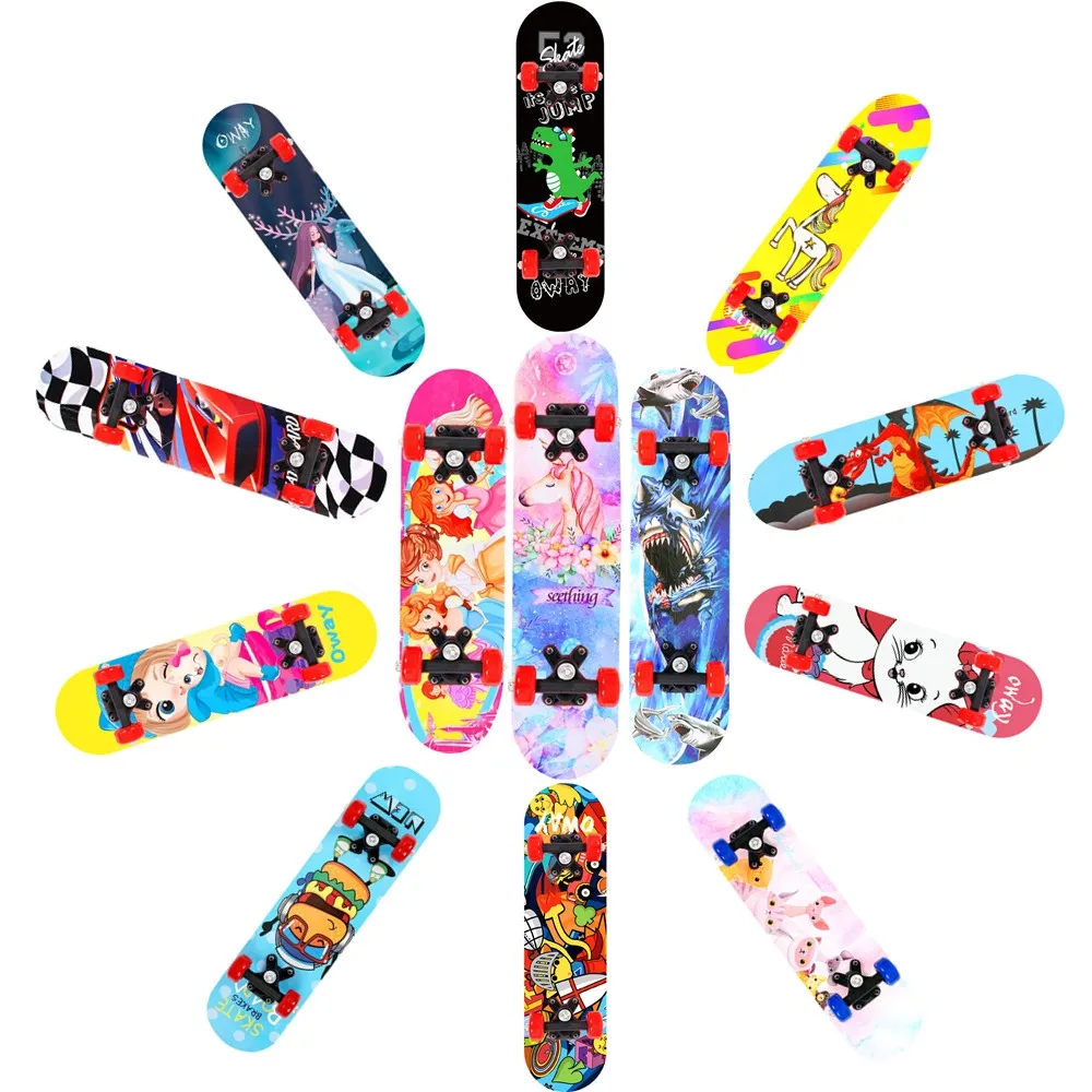 ▨✻ﺴ  【สินค้าพร้อมส่ง】60cm Skateboards สเก็ตบอร์ด สเก็ตบอร์ดสำหรับเด็ก ผู้เริ่มต้น ทนต่อการตก ของขวัญกีฬากลางแจ้งสำหรับเด็ก
