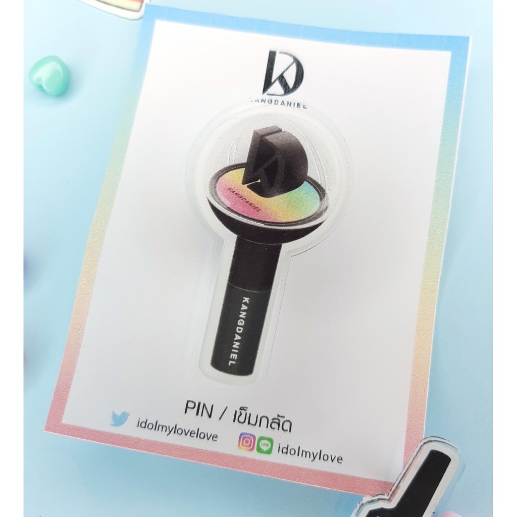 ร้านไทย ส่งฟรี Kang Daniel  : Keychain + PIN Lightstickเข็มกลัด แท่งไฟมีเก็บเงินปลายทาง