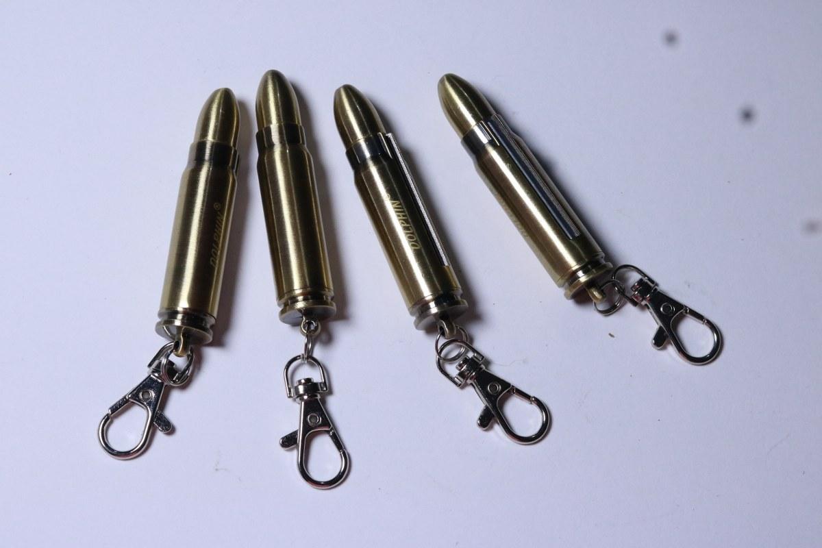 ไม้ขีดเหล็ก ไม้ขีดไฟ พวงกุญแจ ทรงกะสุน ไม้ขีดเหล็ก ไม้ขีดไฟ พวงกุญแจ ทรงกะสุน