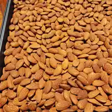 ภาพขนาดย่อของภาพหน้าปกสินค้าอัลมอนด์อบ ธรรมชาติ Natural Roasted Almonds  ไม่ใส่เกลือ พร้อมรับประทาน สดใหม่ กรอบ อร่อย จากร้าน Angel Food บน Lazada
