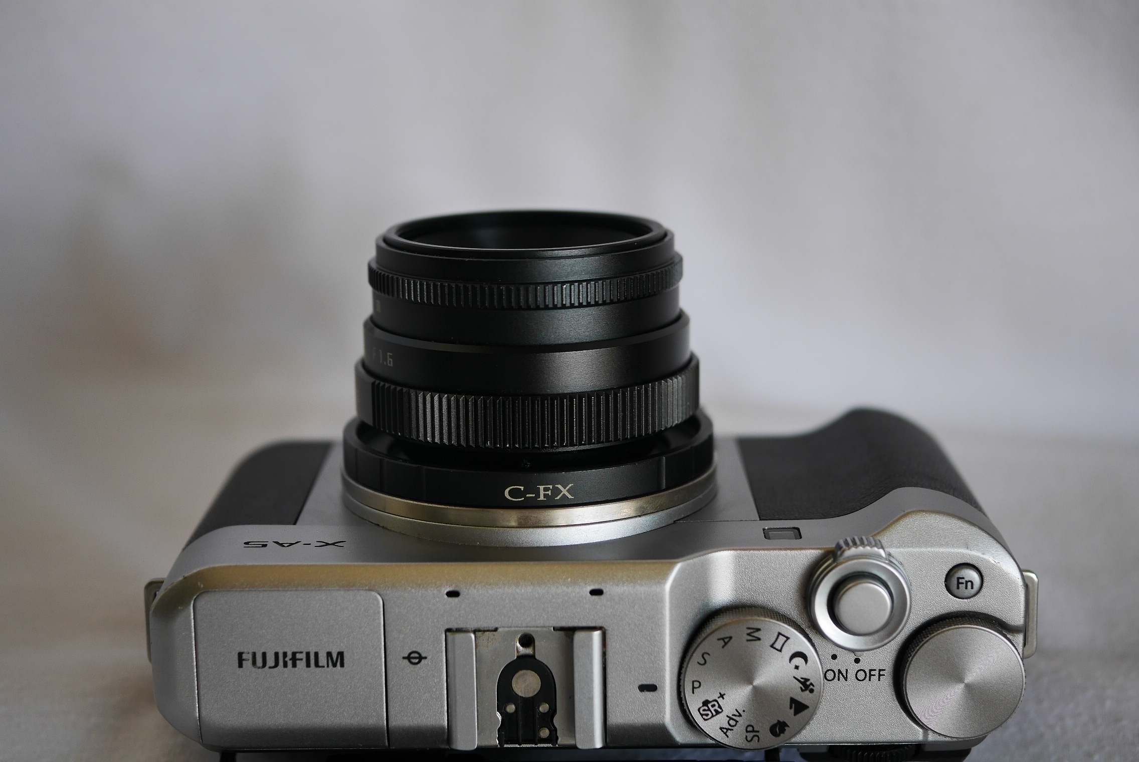 Fuji Fujifilm XA5 24.3MP 4K Video Dark Silver Kit with MF 35mm F1.6