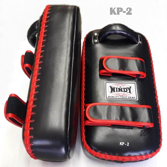 Windy Kick Pads KP-2 Flat type Black red trim Genuine leather for Training MMA K1 เป้าเตะวินดี้ KP-2  ดำ-ขอบแดง แบบตรง หนังแท้ สำหรับเทรนเนอร์ ในการฝึกซ้อมนักมวย