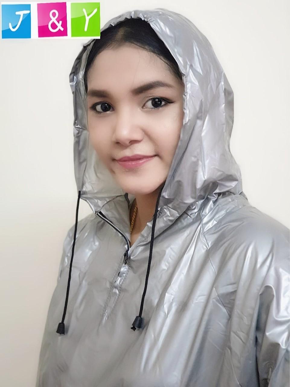 ชุดซาวน่าออกกำลังกายรีดเหงื่อ Sauna suit Hood กันน้ำ เพื่อเพิ่มการเผาผลาญ ช่วยในการขับเหงื่อ (สีเงิน) ฟรีไซส์