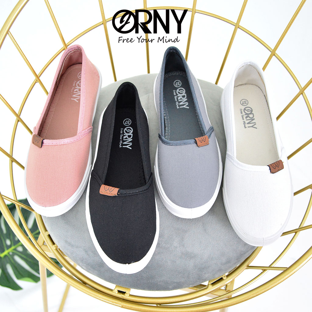 แบบใหม่ล่าสุด.❤️.เบา ใส่สบาย 🌈 OY78 ORNY(ออร์นี่) รองเท้าผ้าใบแบบสวม ใส่ง่าย รองเท้าแฟชั่น รองเท้าผ้าใบแฟชั่นผู้หญิง