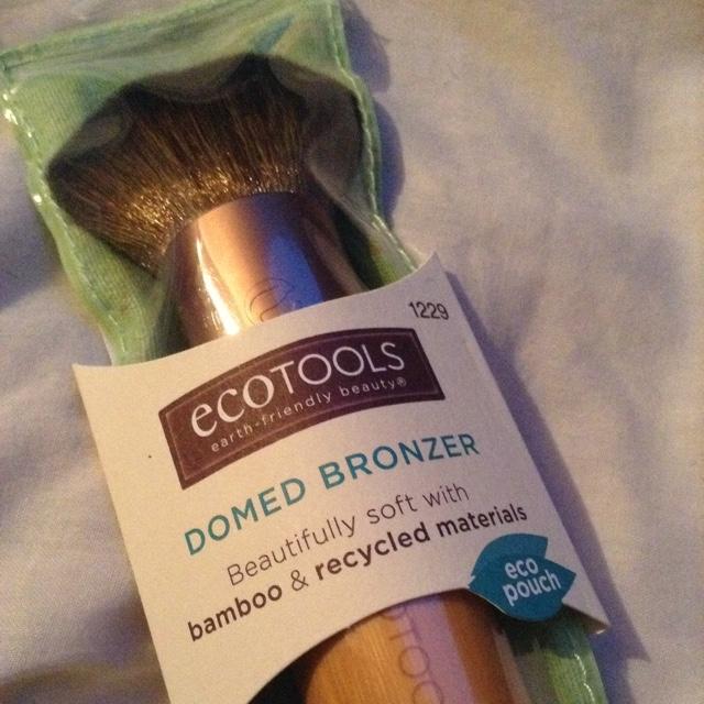 EcoTools Bamboo Bronzer Brush ThaiPick