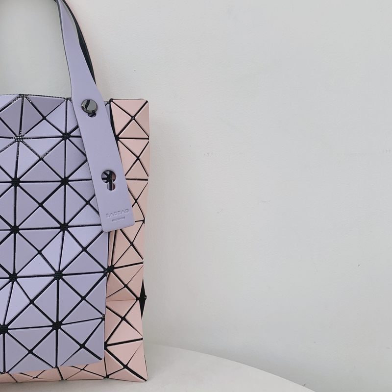 100%Original ISSEY MIYAKE BAO BAO PRISM KANGAROO TOTE BAG Single Shoulder  Spell Color