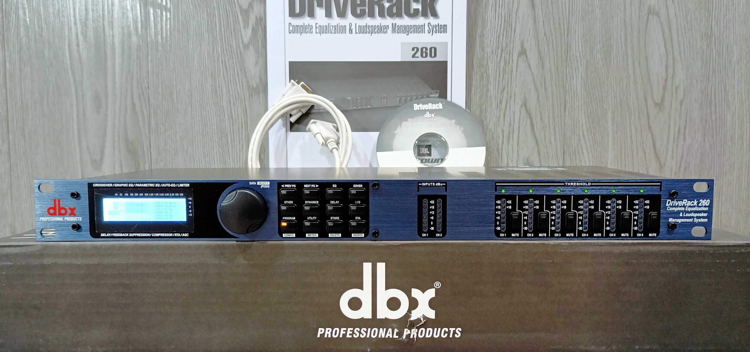 ครอสดิจิตอลDriveRack 260*ท็อป*ไดร์เวอร์แร็ค260รวมทุกฟังก์ชั่นจัดการระบบเสียง ครอส,อีคิว,ดีเลย์,คอมเพรสเซอร์,กันหอน,พร้อมใช้งาน - Mansounds - ThaiPick ครอสดิจิตอลDriverack 260*ท็อป*ไดร์เวอร์แร็ค260รวมทุกฟังก์ชั่นจัดการระบบเสียง ครอส,อีคิว,ดีเลย์,คอมเพรสเซอร์,กันหอน,พร้อมใช้งาน - Mansounds - Thaipick