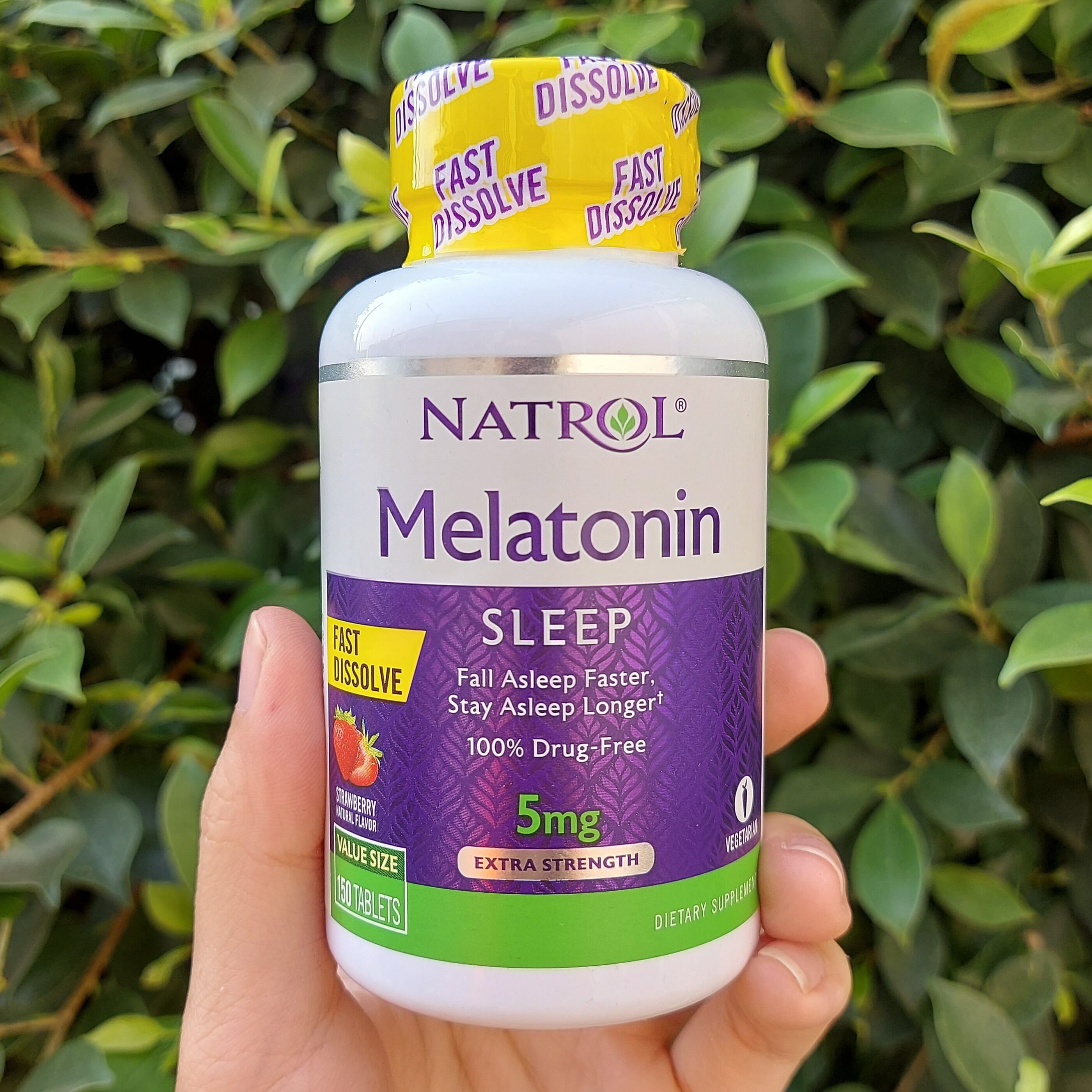 เมลา โทนิน Melatonin Fast Dissolve Strawberry 5 mg 150 Tablets (Natrol®)