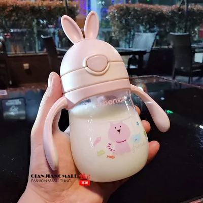 280ml Cute Rabbite Baby Feeding Cup with a Straw BPA Free Children Learn Feeding Drinking Handle Kids Water Bottles Training Cup