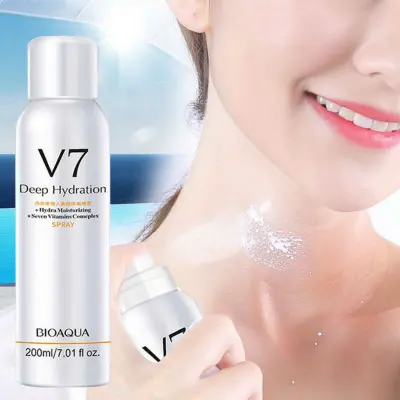 V7 Sunscreen Whitening Spray Sunscreen SPF 30 สเปรย์กันแดด ครีมหน้าขาวใส ครีมกันแดดหน้า โลชั่นกันแดด spf 50 ปริมาณ250ml.
