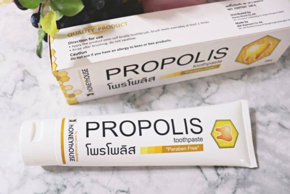ยาสีฟันโพรโพลิส? (Propolis Toothpaste)  ผลิตภัณฑ์ธรรมชาติที่ได้จากผิวของรังผึ้ง