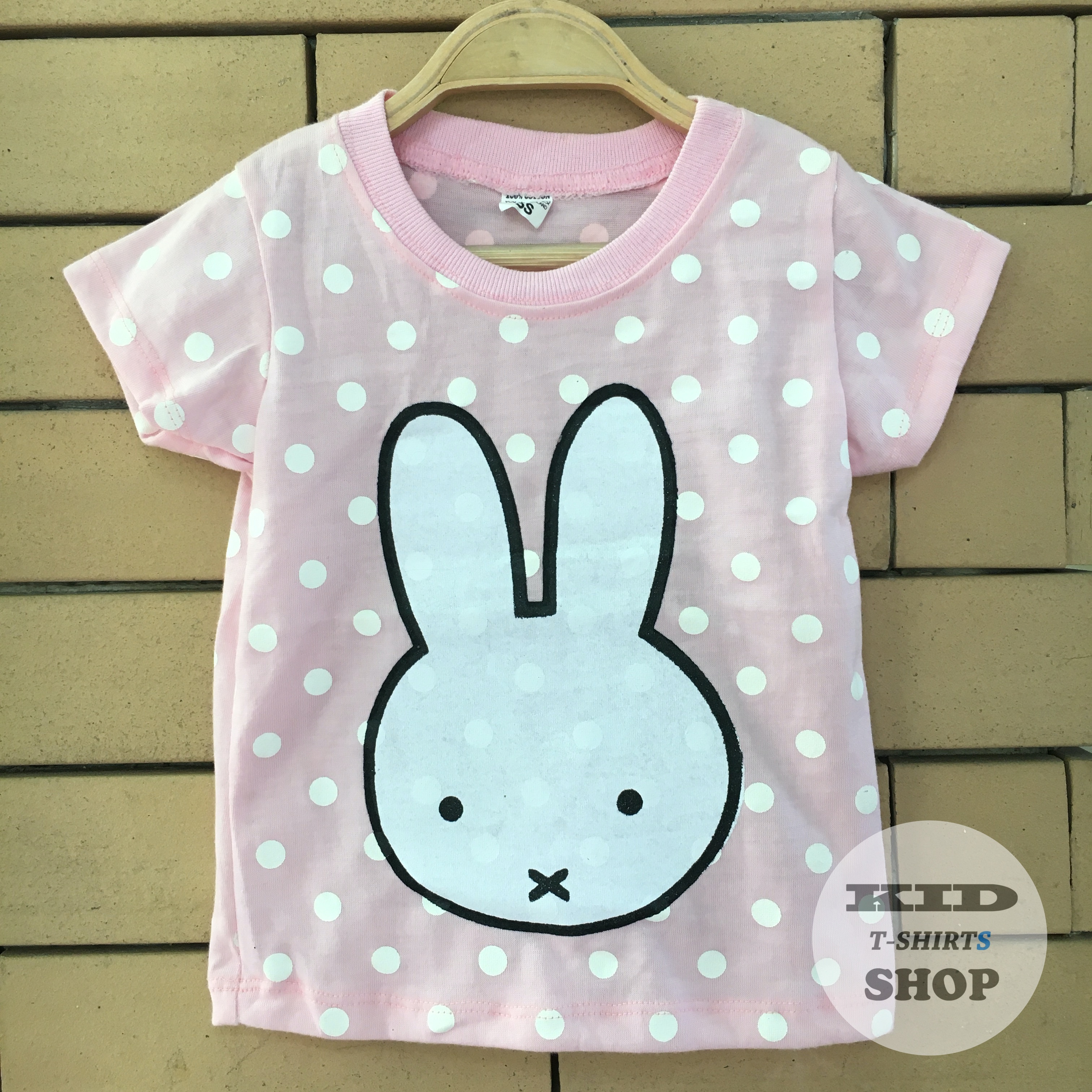 BabyOutlet เสื้อยืดเด็ก ลาย กระต่าย Rabbit สีชมพู แขนสั้น มี 4 ไซส์ (SS , S , M , L) เสื้อเด็ก มี Size แรกเกิด - 6 ปี ผลิตจากผ้าฝ้าย 100% ชุดเด็ก