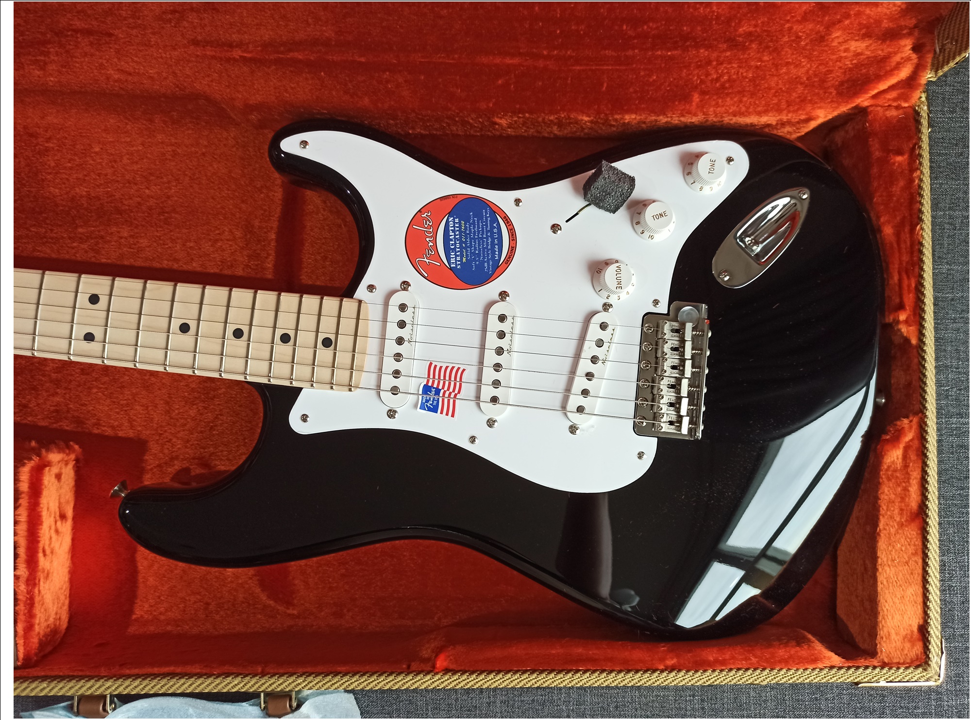 Fender Clapton Stratocaster สีดำ 