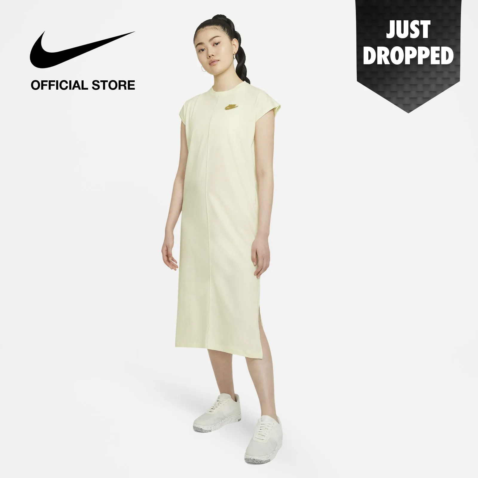 Nike Women's Sportswear Dress - Coconut Milk ไนกี้ เดรสผู้หญิง - สีขาว