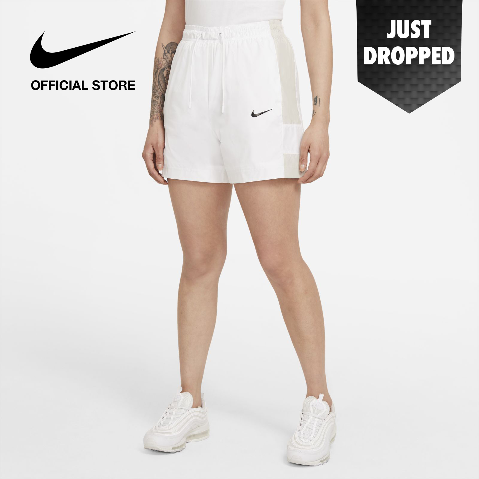 Nike Women's Sportswear Short - White ไนกี้ กางเกงขาสั้นผู้หญิง - สีขาว