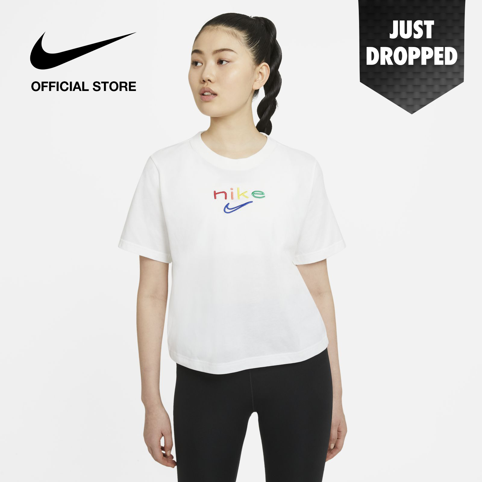 Nike Women's Dri-FIT Boxy Rainbow Training T-Shirt - White ไนกี้ เสื้อยืดเทรนนิ่งผู้หญิง ดรายฟิต บ๊อกซี่ เรนโบว์ - สีขาว