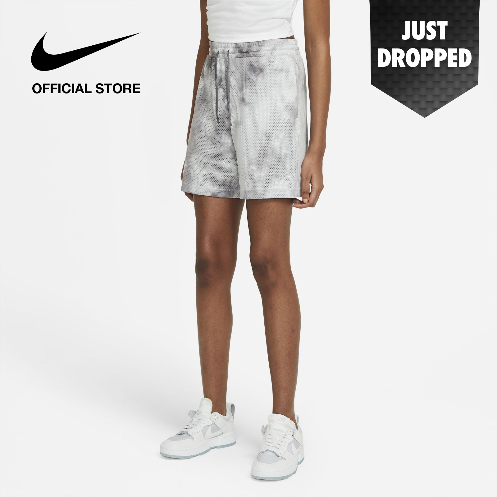 Nike Women's Sportswear Icon Clash Short - Smoke Grey ไนกี้ กางเกงขาสั้นผู้หญิง ไอค่อน แคลช - สีเทา
