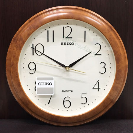 ลดเยอะ SEIKO นาฬิกาแขวนผนัง ขอบพลาสติกลายไม้ หน้าครีม รุ่น QXA327B เปรียบเทียบราคา
