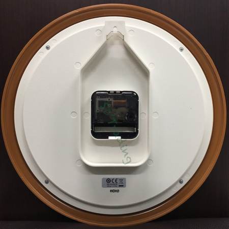 SEIKO นาฬิกาแขวนผนัง ขอบพลาสติกสีบอร์นทอง หน้าขาว รุ่น QXA327G