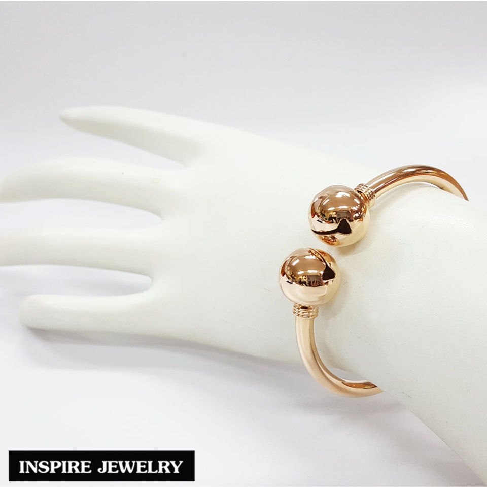 ภาพประกอบคำอธิบาย Inspire Jewelry ,กำไล กระพรวนคู่ Pink Gold / เงิน Ed /Gold  แบบโบราณ สวยหรู กลมเกลี้ยง ขนาด 6 CM พร้อมถุงกำมะหยี่